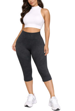 Load image into Gallery viewer, Amelia Capri Leggings