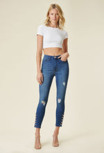 Load image into Gallery viewer, Xiomara Jeans