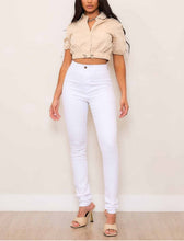 Load image into Gallery viewer, Kami Jeans